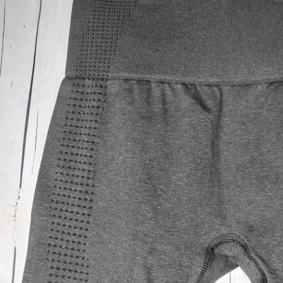 Gymshark Athletic Black Leggings - Picture 3 of 14
